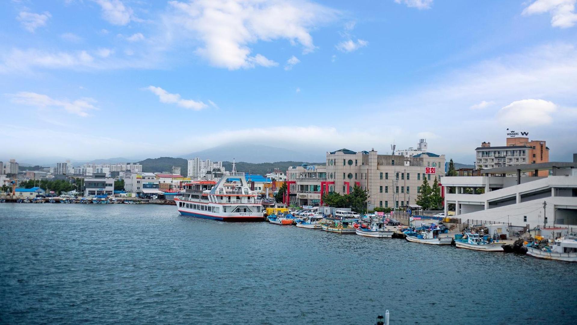 Gangneung Jumunjin Lighthouse Pension Eksteriør billede